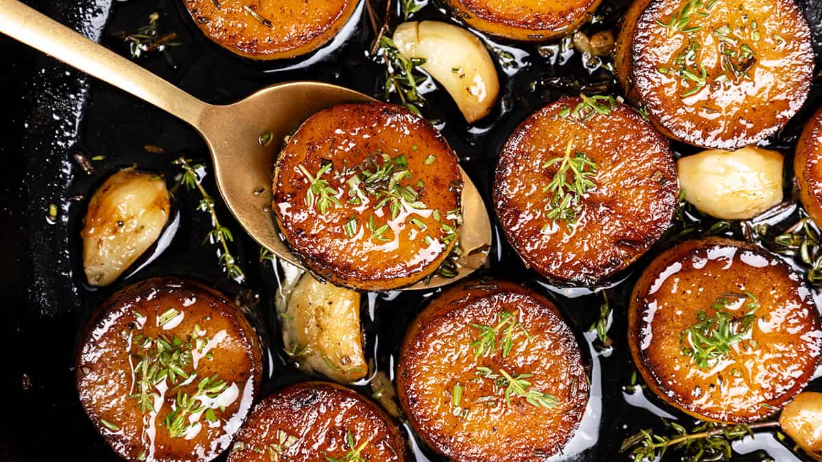 Butter, Broth, and Thyme: The Secrets to Irresistible Melting Potatoes